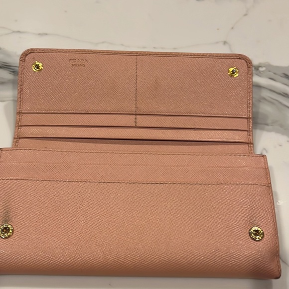 Prada light pink bow wallet!  Nice condition. Double button. Authentication Inc - Picture 8 of 16